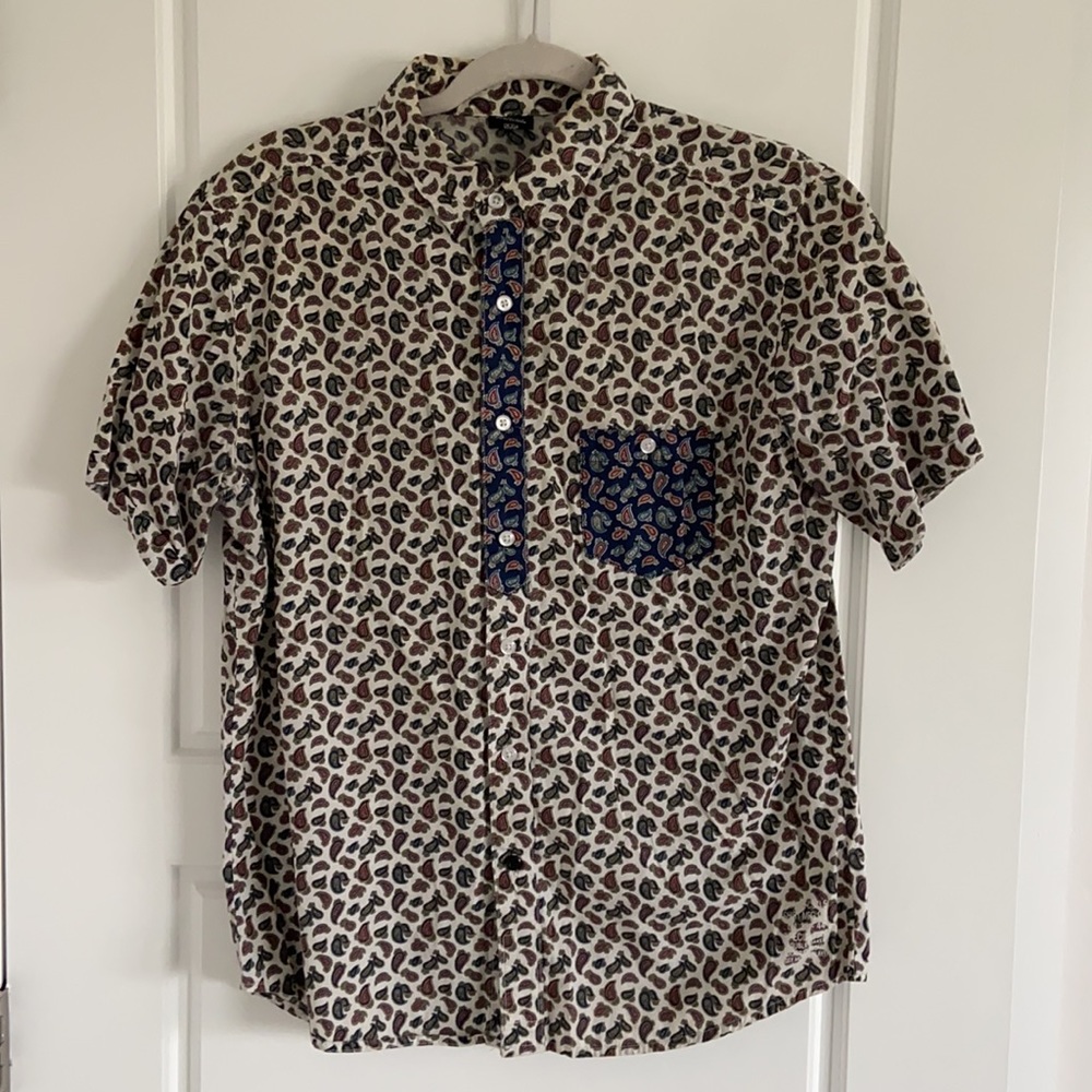 CROOKS AND CASTLES BUTTON UP